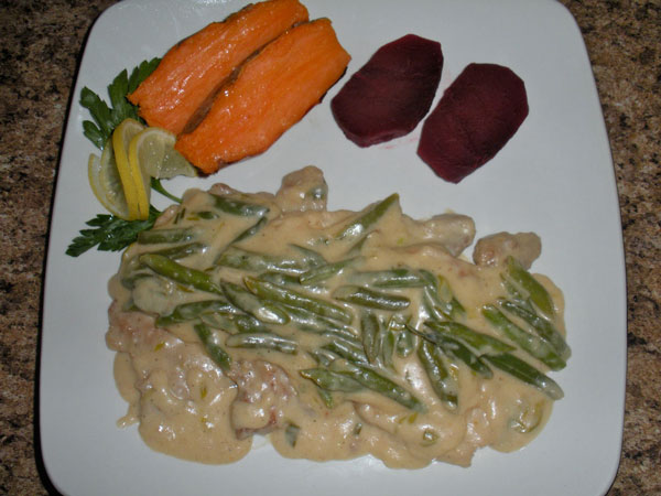 Muschi de porc cu salata a la russe in aspic