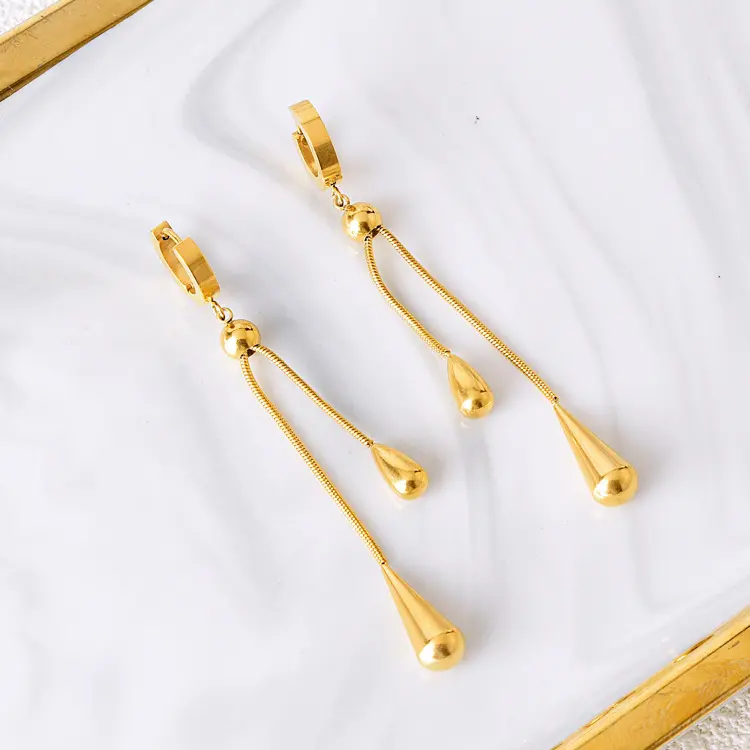 Cercei lungi dama placati aur (2)