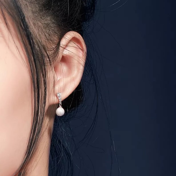 Cercei perlute argint 925 Anabela model